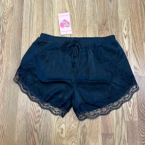 Heart & Hips Pants - Heart & Hips Sexy little baby doll black lace high waist shorts large new w tags